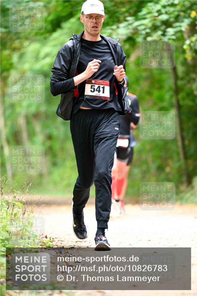 11.10.2026 - Bramfelder Halbmarathon 2026 Dr. Thomas Lammeyer http://msf.ph/oto/10826783 11.10.2026 10:58:41 Laufen 541 meine-sportfotos.de