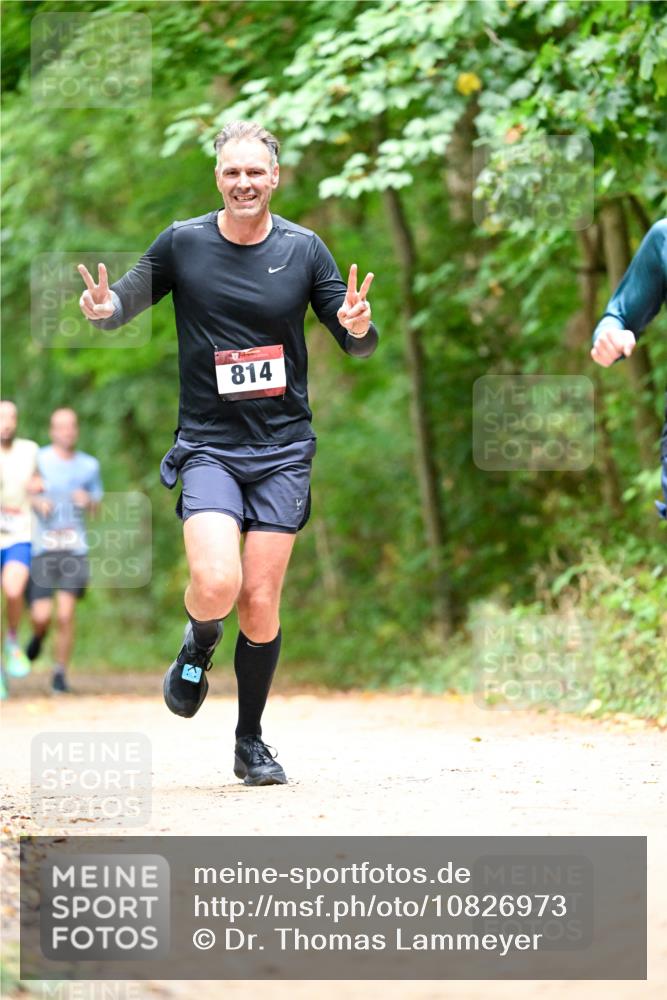 11.10.2026 - Bramfelder Halbmarathon 2026 Dr. Thomas Lammeyer http://msf.ph/oto/10826973 11.10.2026 10:59:50 Laufen 814 meine-sportfotos.de