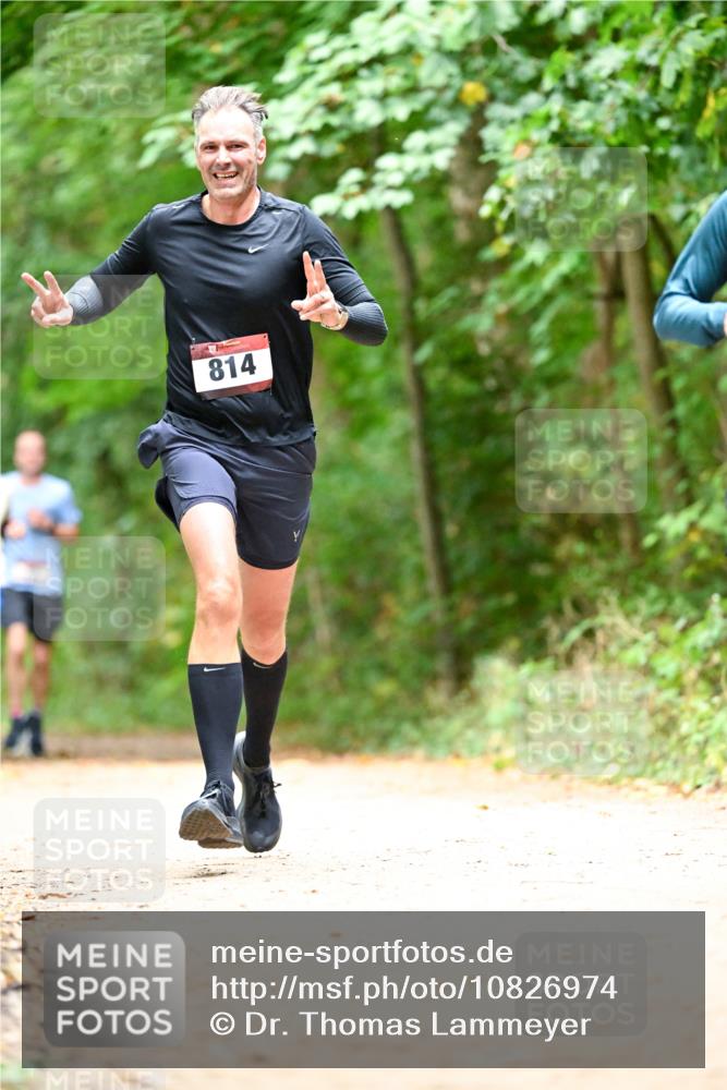11.10.2026 - Bramfelder Halbmarathon 2026 Dr. Thomas Lammeyer http://msf.ph/oto/10826974 11.10.2026 10:59:50 Laufen 814 meine-sportfotos.de