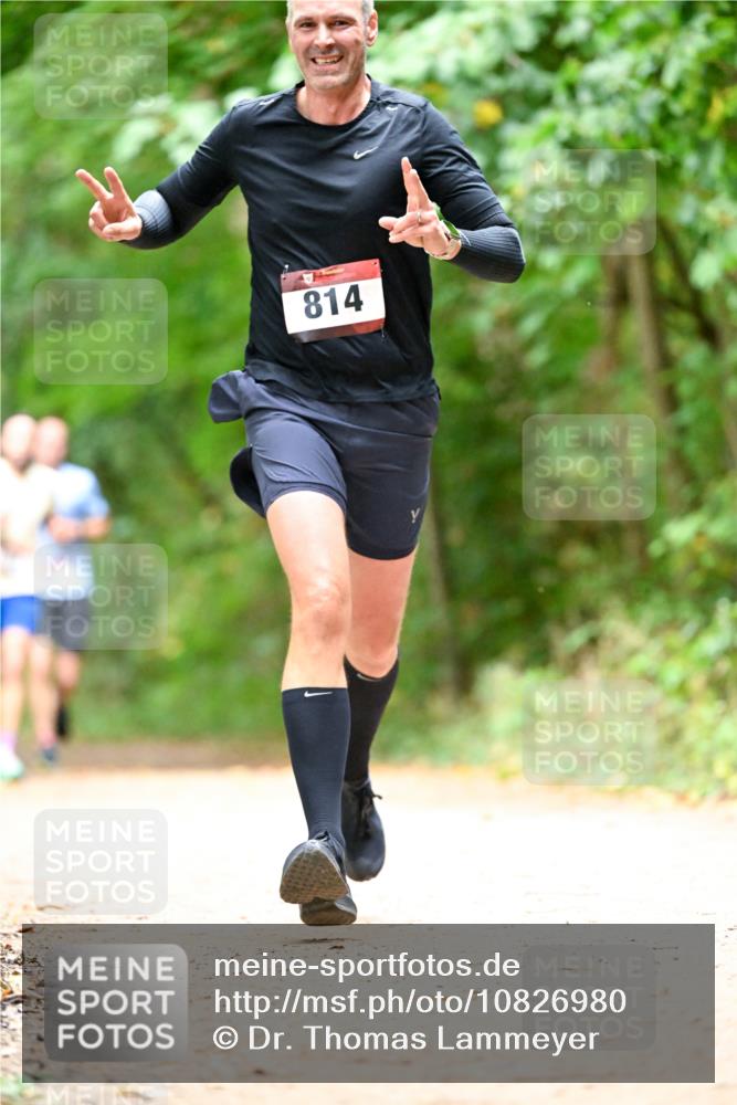 11.10.2026 - Bramfelder Halbmarathon 2026 Dr. Thomas Lammeyer http://msf.ph/oto/10826980 11.10.2026 10:59:51 Laufen 814 meine-sportfotos.de