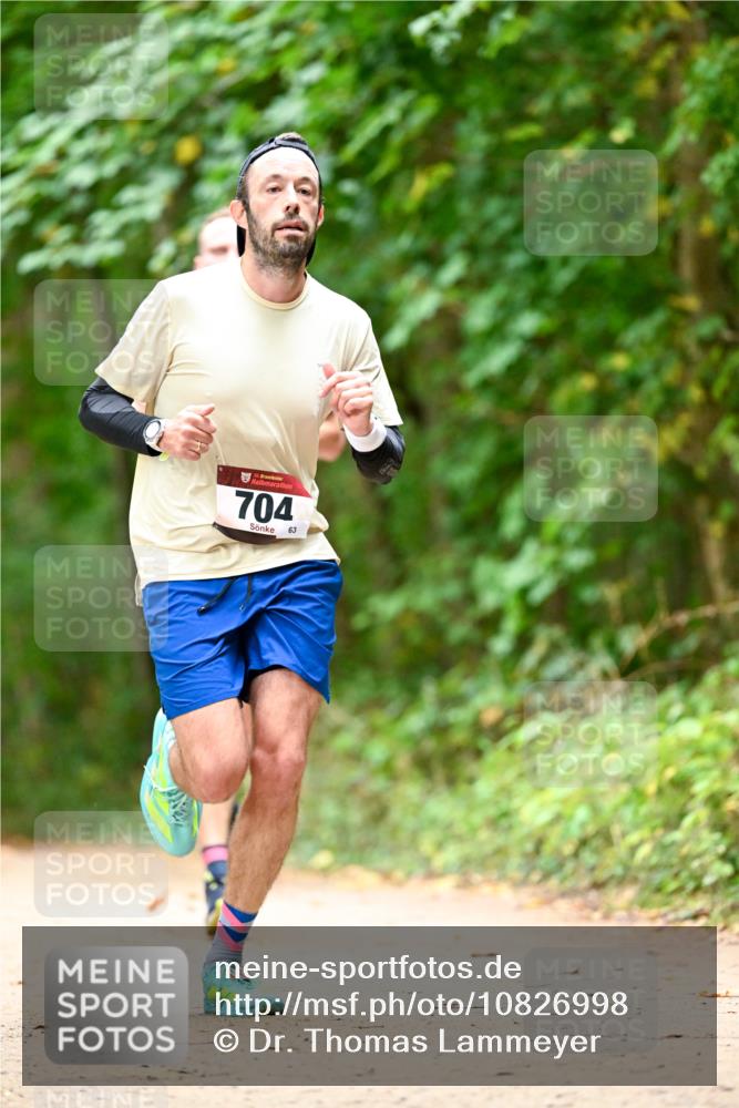 11.10.2026 - Bramfelder Halbmarathon 2026 Dr. Thomas Lammeyer http://msf.ph/oto/10826998 11.10.2026 10:59:55 Laufen 704, 63 meine-sportfotos.de