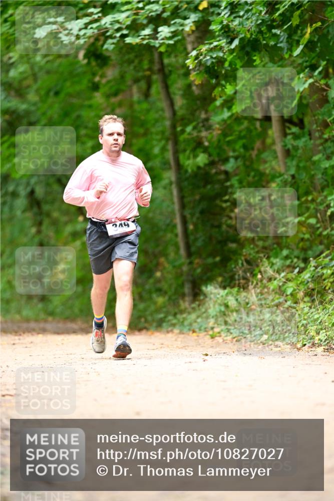 11.10.2026 - Bramfelder Halbmarathon 2026 Dr. Thomas Lammeyer http://msf.ph/oto/10827027 11.10.2026 11:00:08 Laufen 249 meine-sportfotos.de