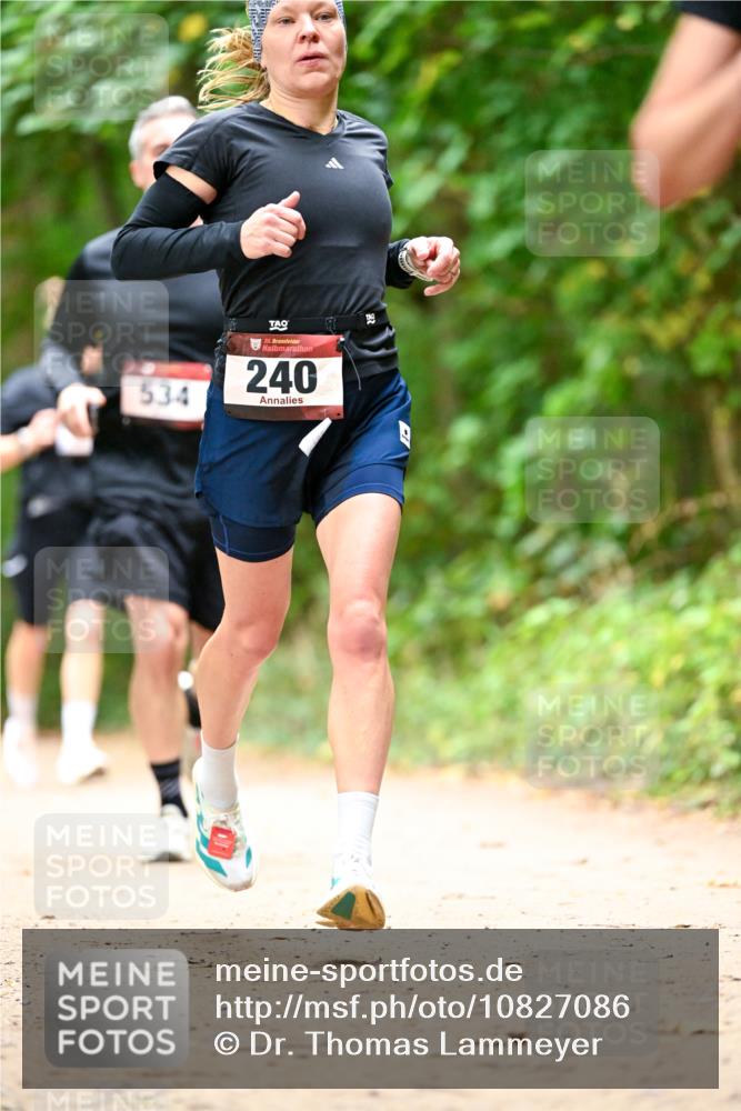 11.10.2026 - Bramfelder Halbmarathon 2026 Dr. Thomas Lammeyer http://msf.ph/oto/10827086 11.10.2026 11:00:31 Laufen 534, 35, 240 meine-sportfotos.de