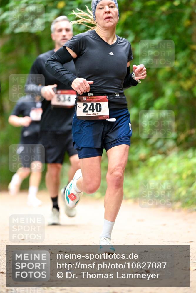11.10.2026 - Bramfelder Halbmarathon 2026 Dr. Thomas Lammeyer http://msf.ph/oto/10827087 11.10.2026 11:00:31 Laufen 534, 35, 240 meine-sportfotos.de
