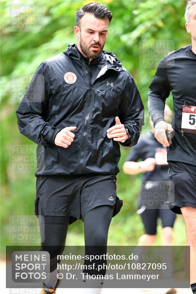 11.10.2026 - Bramfelder Halbmarathon 2026 Dr. Thomas Lammeyer http://msf.ph/oto/10827095 11.10.2026 11:00:33 Laufen 700 meine-sportfotos.de