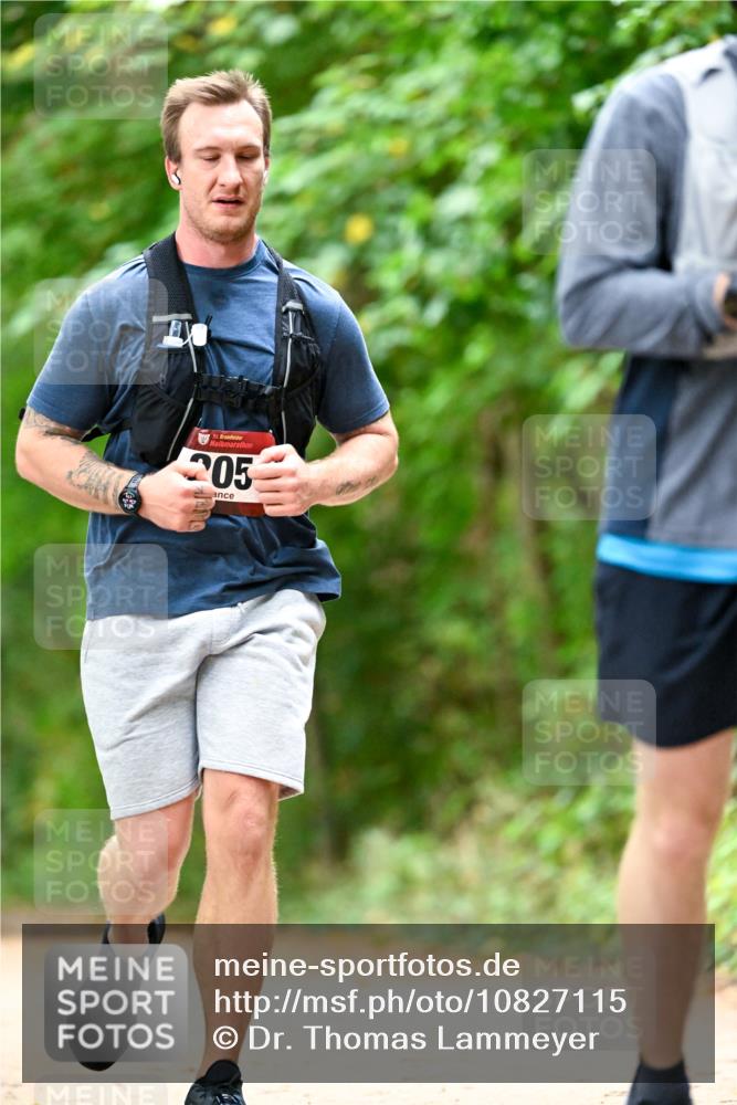 11.10.2026 - Bramfelder Halbmarathon 2026 Dr. Thomas Lammeyer http://msf.ph/oto/10827115 11.10.2026 11:00:46 Laufen 35, 205 meine-sportfotos.de