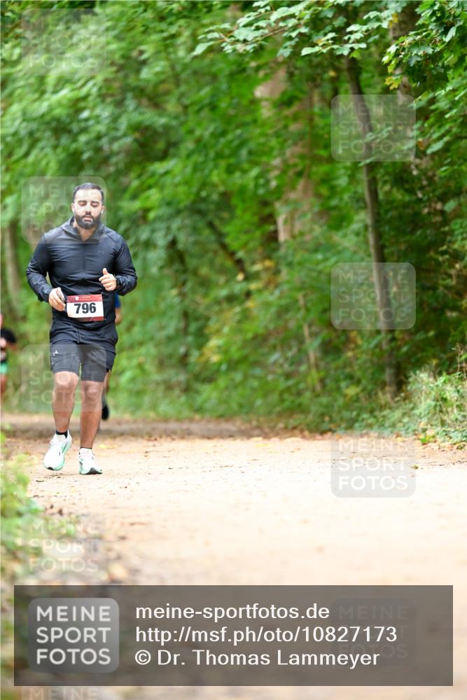 11.10.2026 - Bramfelder Halbmarathon 2026 Dr. Thomas Lammeyer http://msf.ph/oto/10827173 11.10.2026 11:01:09 Laufen 796 meine-sportfotos.de