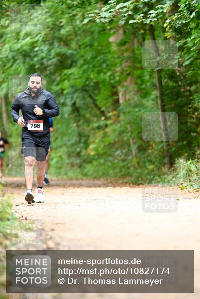 11.10.2026 - Bramfelder Halbmarathon 2026 Dr. Thomas Lammeyer http://msf.ph/oto/10827174 11.10.2026 11:01:09 Laufen 796 meine-sportfotos.de