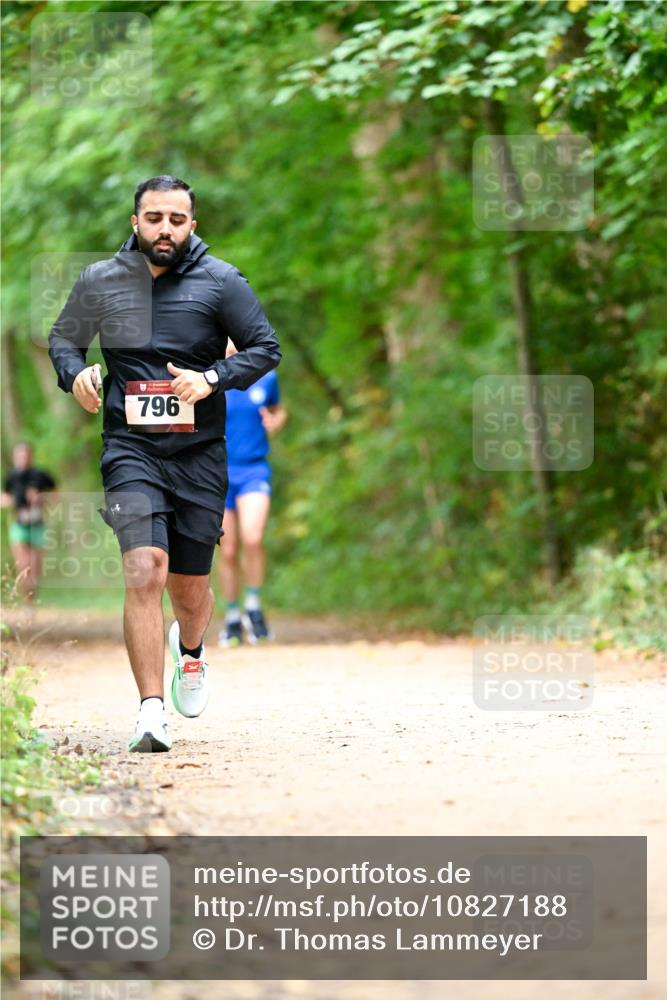 11.10.2026 - Bramfelder Halbmarathon 2026 Dr. Thomas Lammeyer http://msf.ph/oto/10827188 11.10.2026 11:01:11 Laufen 796 meine-sportfotos.de