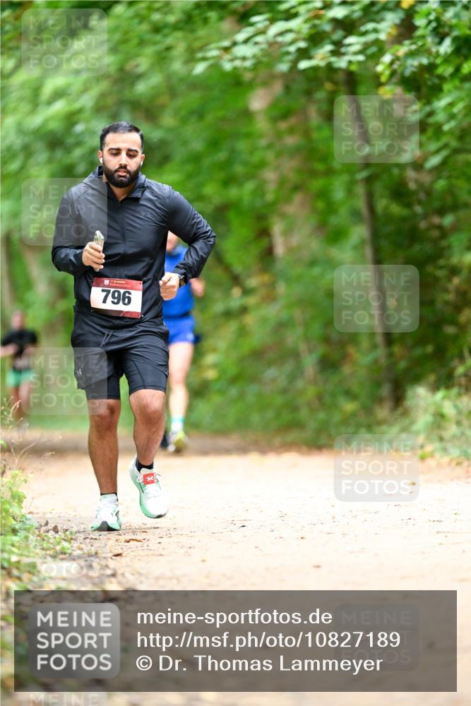 11.10.2026 - Bramfelder Halbmarathon 2026 Dr. Thomas Lammeyer http://msf.ph/oto/10827189 11.10.2026 11:01:11 Laufen 796 meine-sportfotos.de