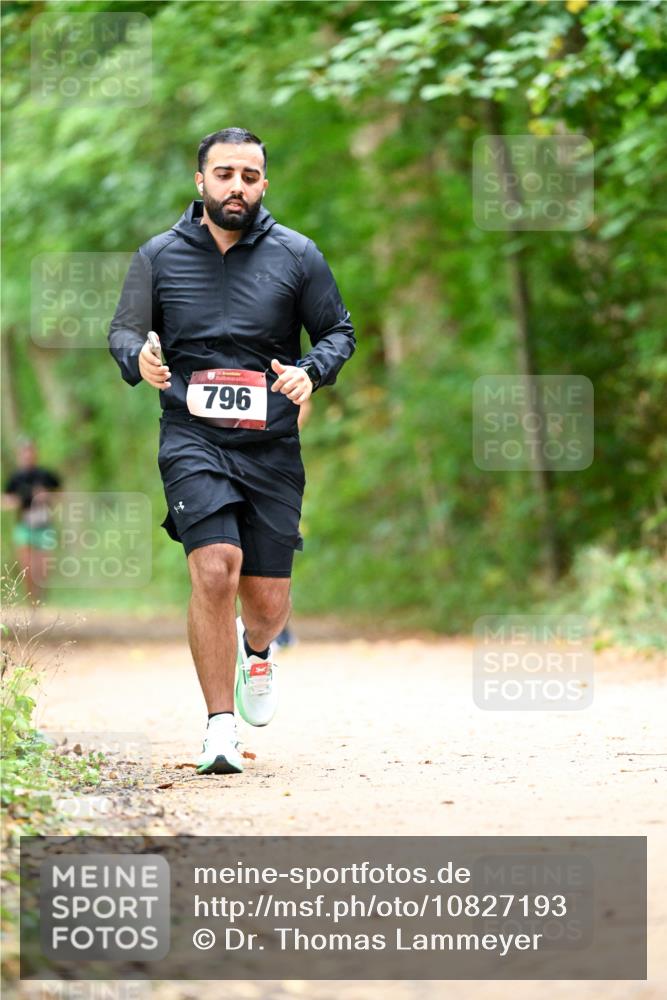 11.10.2026 - Bramfelder Halbmarathon 2026 Dr. Thomas Lammeyer http://msf.ph/oto/10827193 11.10.2026 11:01:12 Laufen 796 meine-sportfotos.de