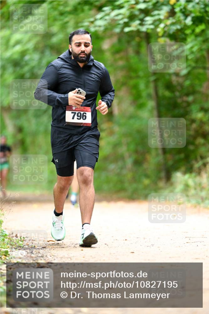 11.10.2026 - Bramfelder Halbmarathon 2026 Dr. Thomas Lammeyer http://msf.ph/oto/10827195 11.10.2026 11:01:12 Laufen 796 meine-sportfotos.de