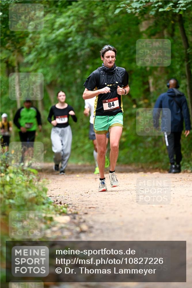 11.10.2026 - Bramfelder Halbmarathon 2026 Dr. Thomas Lammeyer http://msf.ph/oto/10827226 11.10.2026 11:01:21 Laufen 84 meine-sportfotos.de
