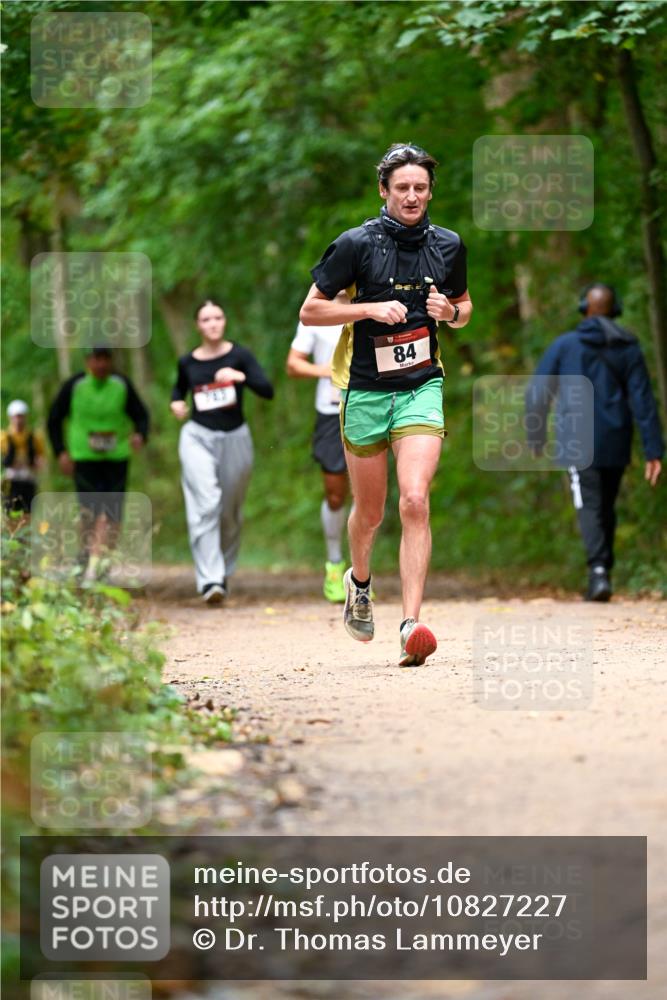 11.10.2026 - Bramfelder Halbmarathon 2026 Dr. Thomas Lammeyer http://msf.ph/oto/10827227 11.10.2026 11:01:21 Laufen 84 meine-sportfotos.de