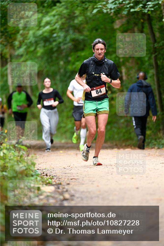 11.10.2026 - Bramfelder Halbmarathon 2026 Dr. Thomas Lammeyer http://msf.ph/oto/10827228 11.10.2026 11:01:22 Laufen 84 meine-sportfotos.de