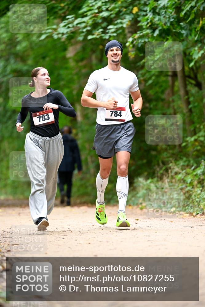 11.10.2026 - Bramfelder Halbmarathon 2026 Dr. Thomas Lammeyer http://msf.ph/oto/10827255 11.10.2026 11:01:26 Laufen 783, 784 meine-sportfotos.de