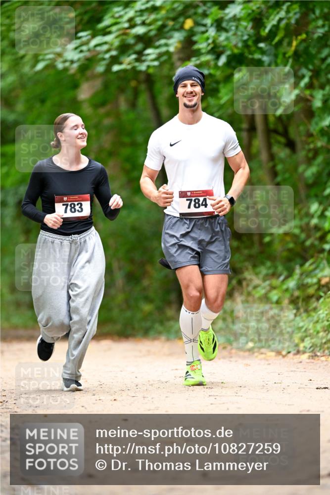11.10.2026 - Bramfelder Halbmarathon 2026 Dr. Thomas Lammeyer http://msf.ph/oto/10827259 11.10.2026 11:01:27 Laufen 783, 35, 784 meine-sportfotos.de