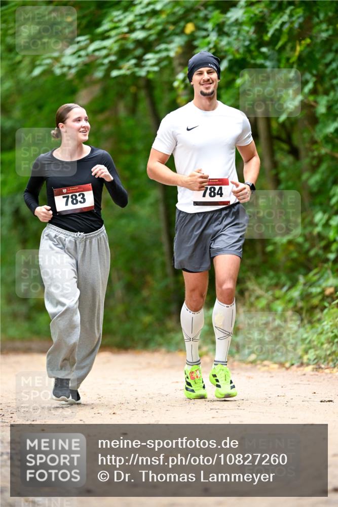 11.10.2026 - Bramfelder Halbmarathon 2026 Dr. Thomas Lammeyer http://msf.ph/oto/10827260 11.10.2026 11:01:27 Laufen 783, 784 meine-sportfotos.de