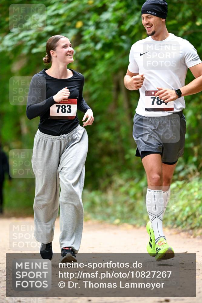 11.10.2026 - Bramfelder Halbmarathon 2026 Dr. Thomas Lammeyer http://msf.ph/oto/10827267 11.10.2026 11:01:28 Laufen 783, 784 meine-sportfotos.de