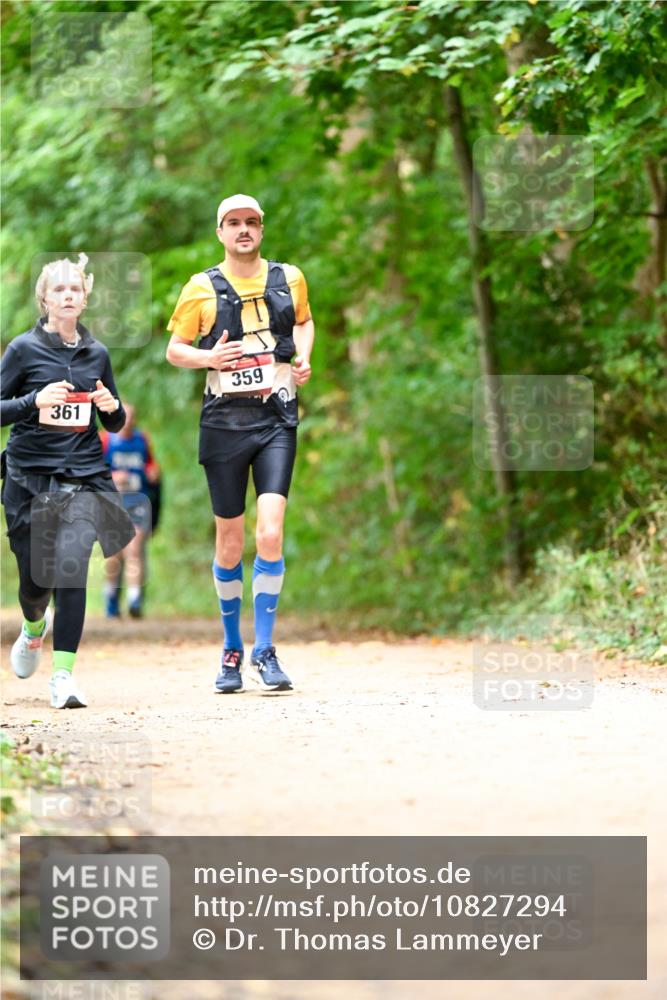 11.10.2026 - Bramfelder Halbmarathon 2026 Dr. Thomas Lammeyer http://msf.ph/oto/10827294 11.10.2026 11:01:35 Laufen 361, 359 meine-sportfotos.de