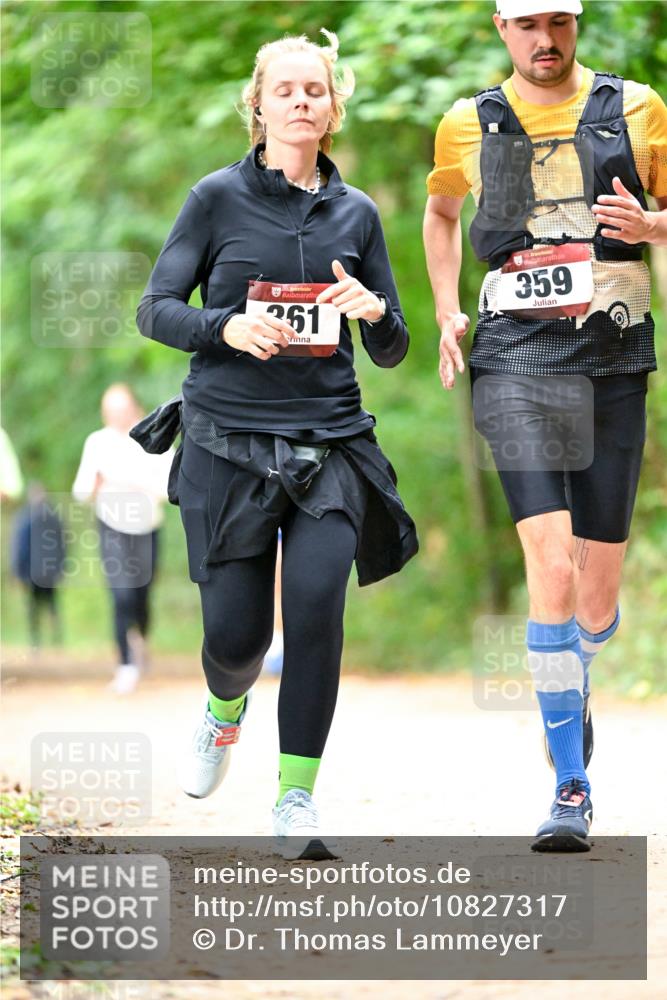 11.10.2026 - Bramfelder Halbmarathon 2026 Dr. Thomas Lammeyer http://msf.ph/oto/10827317 11.10.2026 11:01:39 Laufen 361, 359 meine-sportfotos.de