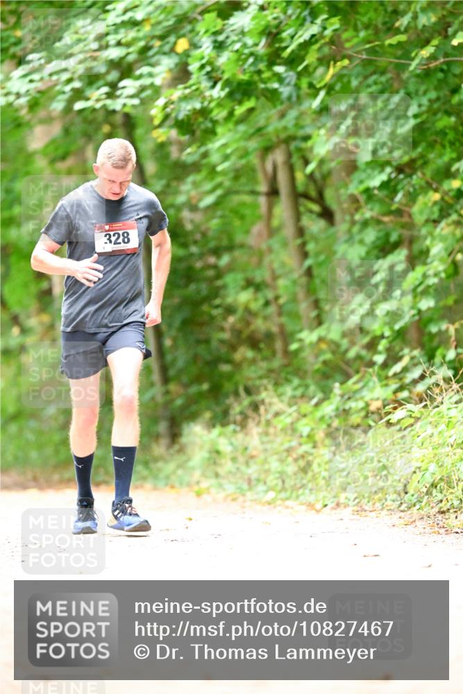 11.10.2026 - Bramfelder Halbmarathon 2026 Dr. Thomas Lammeyer http://msf.ph/oto/10827467 11.10.2026 11:02:52 Laufen 328 meine-sportfotos.de