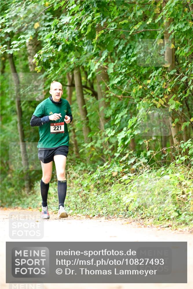 11.10.2026 - Bramfelder Halbmarathon 2026 Dr. Thomas Lammeyer http://msf.ph/oto/10827493 11.10.2026 11:03:02 Laufen 221 meine-sportfotos.de