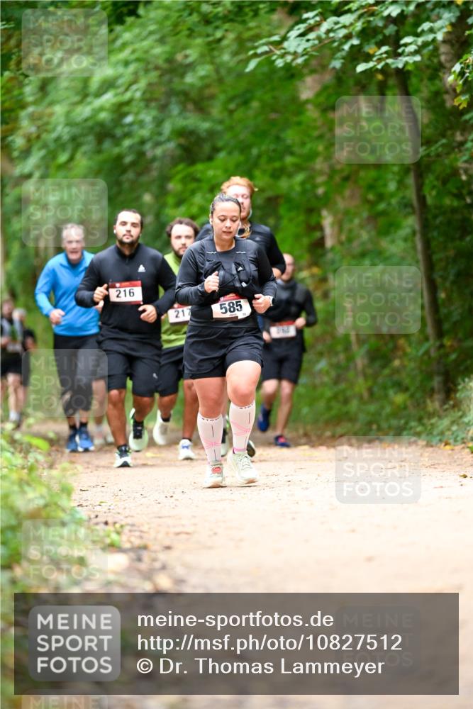 11.10.2026 - Bramfelder Halbmarathon 2026 Dr. Thomas Lammeyer http://msf.ph/oto/10827512 11.10.2026 11:03:07 Laufen 216, 217, 585 meine-sportfotos.de