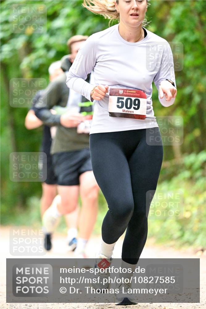 11.10.2026 - Bramfelder Halbmarathon 2026 Dr. Thomas Lammeyer http://msf.ph/oto/10827585 11.10.2026 11:03:19 Laufen 35, 509 meine-sportfotos.de