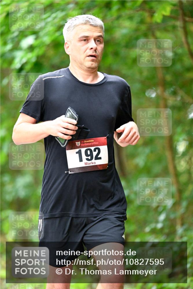11.10.2026 - Bramfelder Halbmarathon 2026 Dr. Thomas Lammeyer http://msf.ph/oto/10827595 11.10.2026 11:03:22 Laufen 35, 192 meine-sportfotos.de