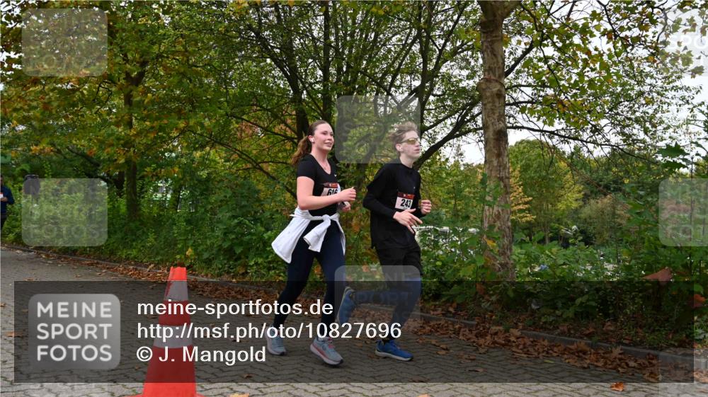 11.10.2026 - Bramfelder Halbmarathon 2026 J. Mangold http://msf.ph/oto/10827696 11.10.2026 10:42:48 Laufen 16, 243, 357, 616, 623, 624 meine-sportfotos.de