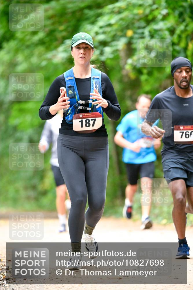 11.10.2026 - Bramfelder Halbmarathon 2026 Dr. Thomas Lammeyer http://msf.ph/oto/10827698 11.10.2026 11:03:53 Laufen 35, 187, 760 meine-sportfotos.de