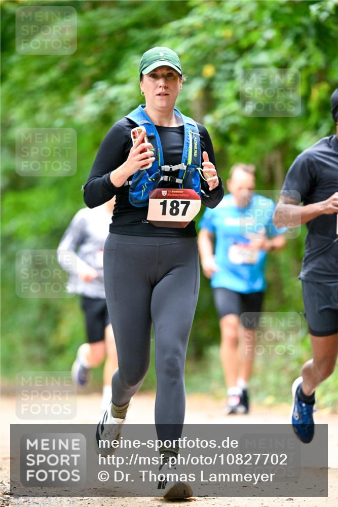 11.10.2026 - Bramfelder Halbmarathon 2026 Dr. Thomas Lammeyer http://msf.ph/oto/10827702 11.10.2026 11:03:53 Laufen 35, 187 meine-sportfotos.de