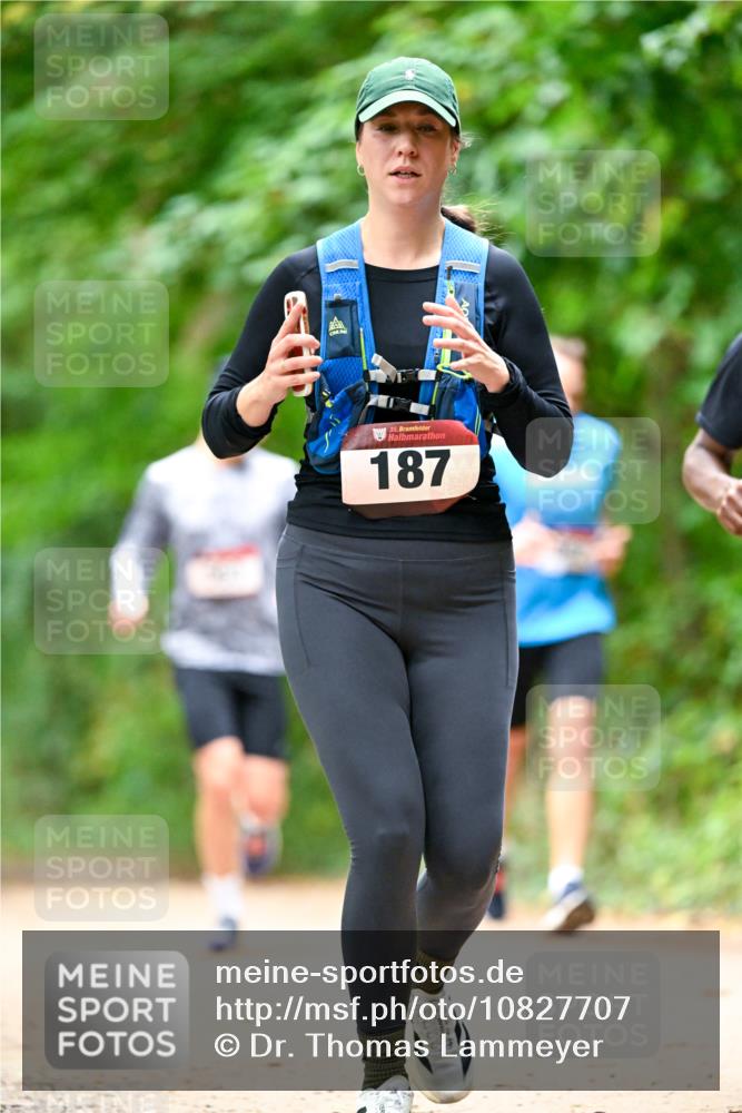 11.10.2026 - Bramfelder Halbmarathon 2026 Dr. Thomas Lammeyer http://msf.ph/oto/10827707 11.10.2026 11:03:53 Laufen 35, 187 meine-sportfotos.de