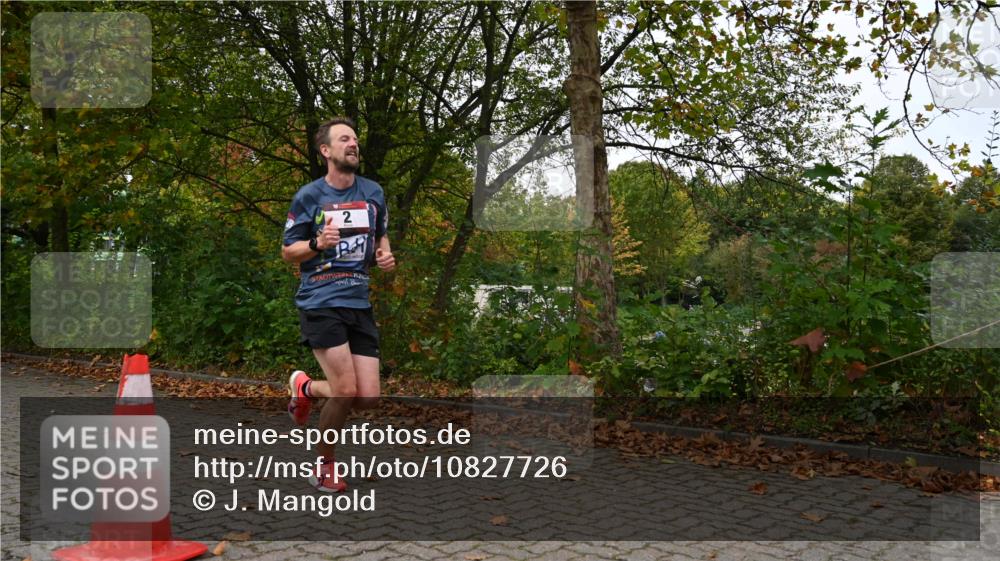11.10.2026 - Bramfelder Halbmarathon 2026 J. Mangold http://msf.ph/oto/10827726 11.10.2026 10:43:00 Laufen 2 meine-sportfotos.de