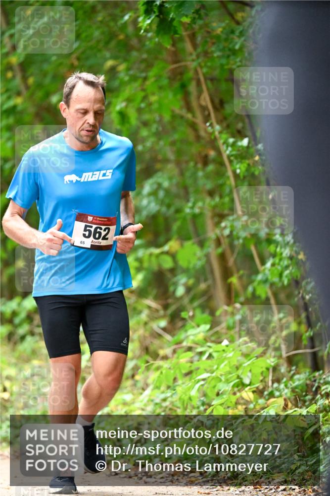 11.10.2026 - Bramfelder Halbmarathon 2026 Dr. Thomas Lammeyer http://msf.ph/oto/10827727 11.10.2026 11:03:55 Laufen 35, 562, 65 meine-sportfotos.de