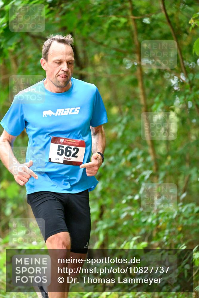11.10.2026 - Bramfelder Halbmarathon 2026 Dr. Thomas Lammeyer http://msf.ph/oto/10827737 11.10.2026 11:03:56 Laufen 35, 562, 65 meine-sportfotos.de