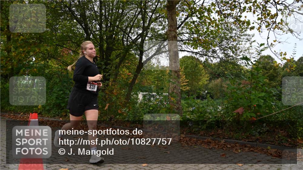 11.10.2026 - Bramfelder Halbmarathon 2026 J. Mangold http://msf.ph/oto/10827757 11.10.2026 10:43:20 Laufen 147, 335, 336 meine-sportfotos.de