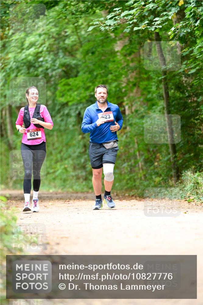11.10.2026 - Bramfelder Halbmarathon 2026 Dr. Thomas Lammeyer http://msf.ph/oto/10827776 11.10.2026 11:04:15 Laufen 624, 623 meine-sportfotos.de