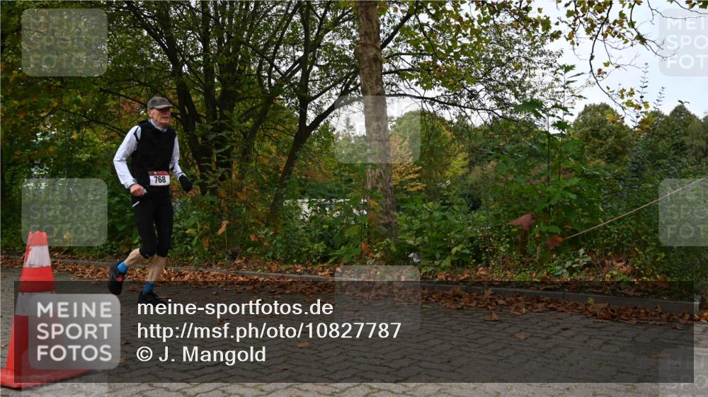 11.10.2026 - Bramfelder Halbmarathon 2026 J. Mangold http://msf.ph/oto/10827787 11.10.2026 10:44:05 Laufen 33, 768 meine-sportfotos.de