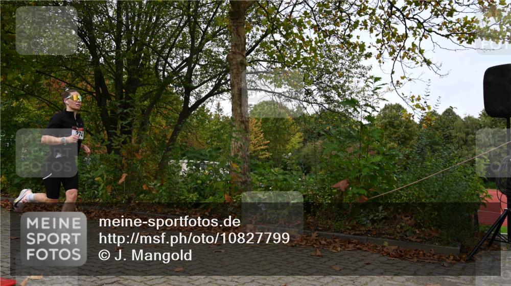 11.10.2026 - Bramfelder Halbmarathon 2026 J. Mangold http://msf.ph/oto/10827799 11.10.2026 10:44:15 Laufen 274, 708, 709 meine-sportfotos.de