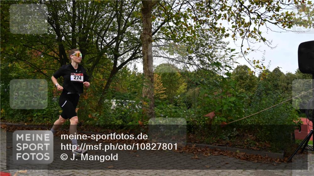 11.10.2026 - Bramfelder Halbmarathon 2026 J. Mangold http://msf.ph/oto/10827801 11.10.2026 10:44:16 Laufen 274, 708, 709 meine-sportfotos.de