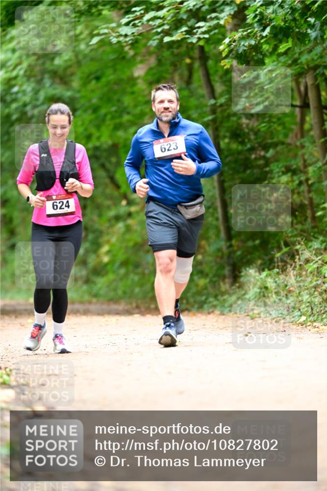 11.10.2026 - Bramfelder Halbmarathon 2026 Dr. Thomas Lammeyer http://msf.ph/oto/10827802 11.10.2026 11:04:17 Laufen 624, 623 meine-sportfotos.de