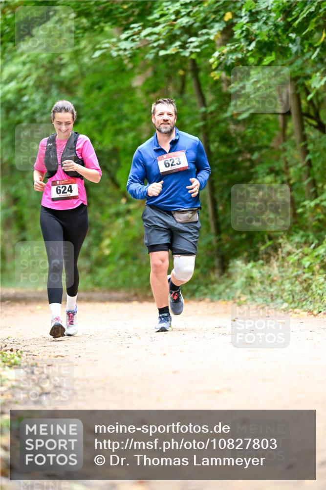 11.10.2026 - Bramfelder Halbmarathon 2026 Dr. Thomas Lammeyer http://msf.ph/oto/10827803 11.10.2026 11:04:17 Laufen 624, 623 meine-sportfotos.de
