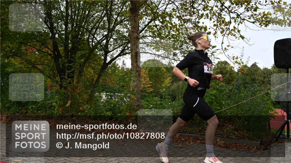 11.10.2026 - Bramfelder Halbmarathon 2026 J. Mangold http://msf.ph/oto/10827808 11.10.2026 10:44:16 Laufen 274, 708, 709 meine-sportfotos.de