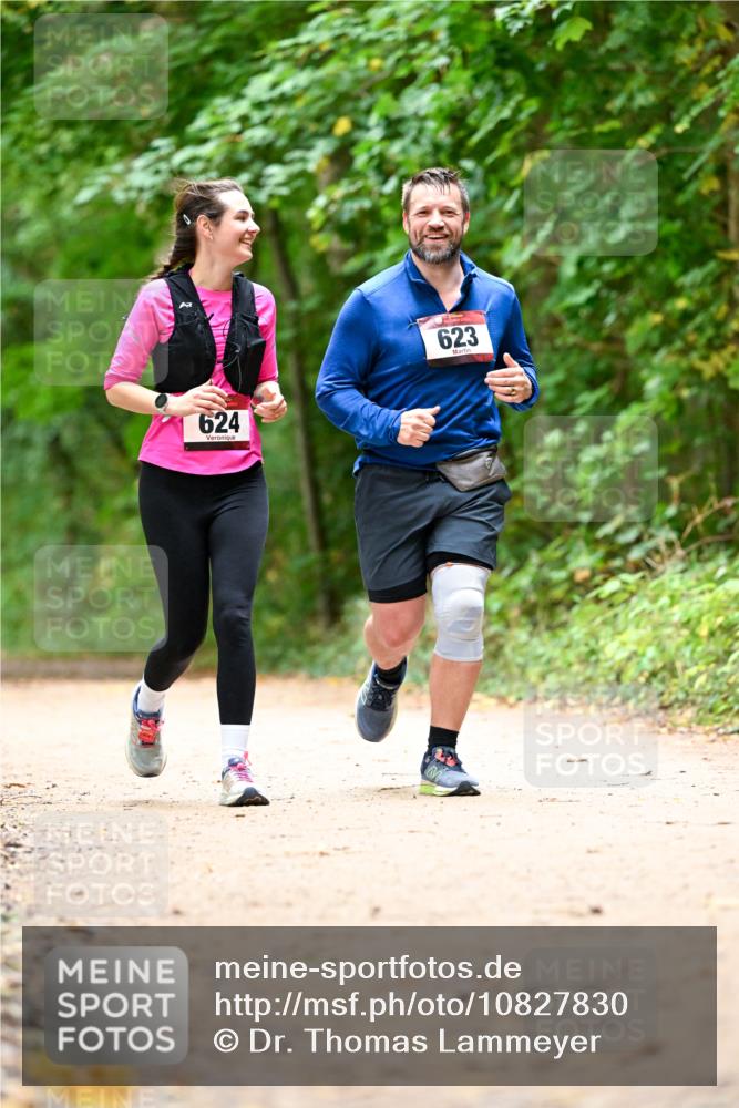 11.10.2026 - Bramfelder Halbmarathon 2026 Dr. Thomas Lammeyer http://msf.ph/oto/10827830 11.10.2026 11:04:19 Laufen 624, 623 meine-sportfotos.de