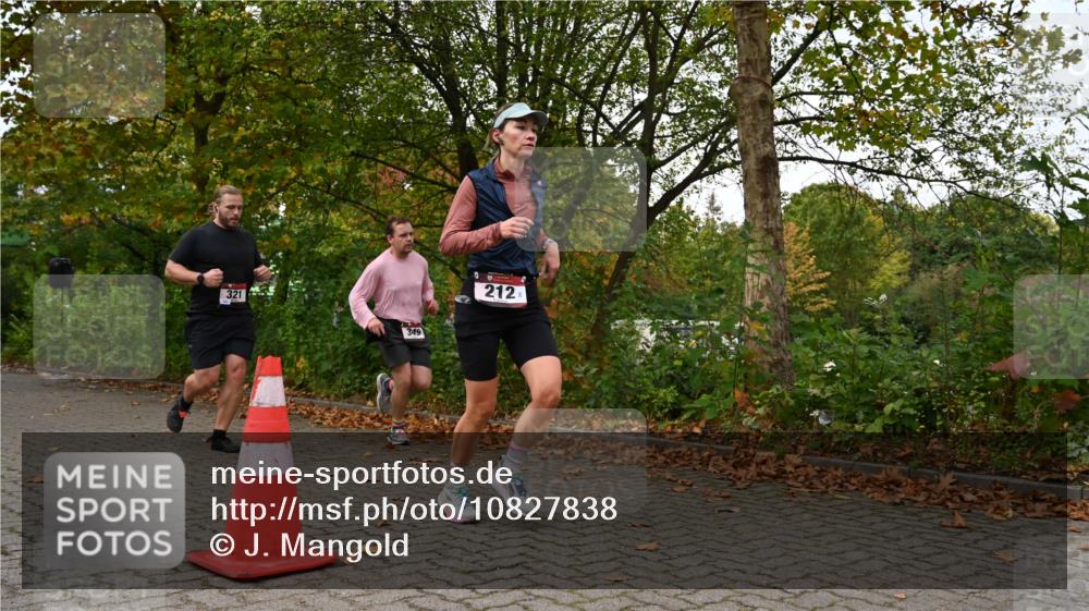 11.10.2026 - Bramfelder Halbmarathon 2026 J. Mangold http://msf.ph/oto/10827838 11.10.2026 10:44:30 Laufen 212, 296, 321, 349 meine-sportfotos.de