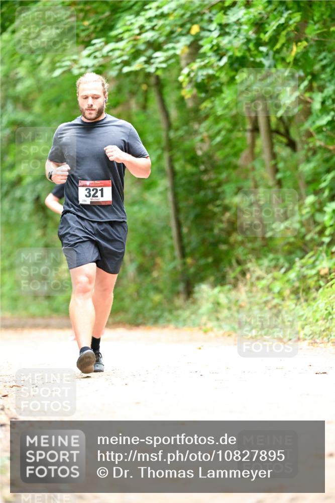 11.10.2026 - Bramfelder Halbmarathon 2026 Dr. Thomas Lammeyer http://msf.ph/oto/10827895 11.10.2026 11:04:36 Laufen 321, 286 meine-sportfotos.de