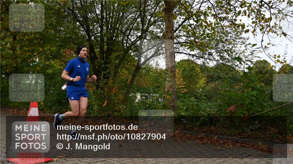 11.10.2026 - Bramfelder Halbmarathon 2026 J. Mangold http://msf.ph/oto/10827904 11.10.2026 10:45:13 Laufen 201 meine-sportfotos.de