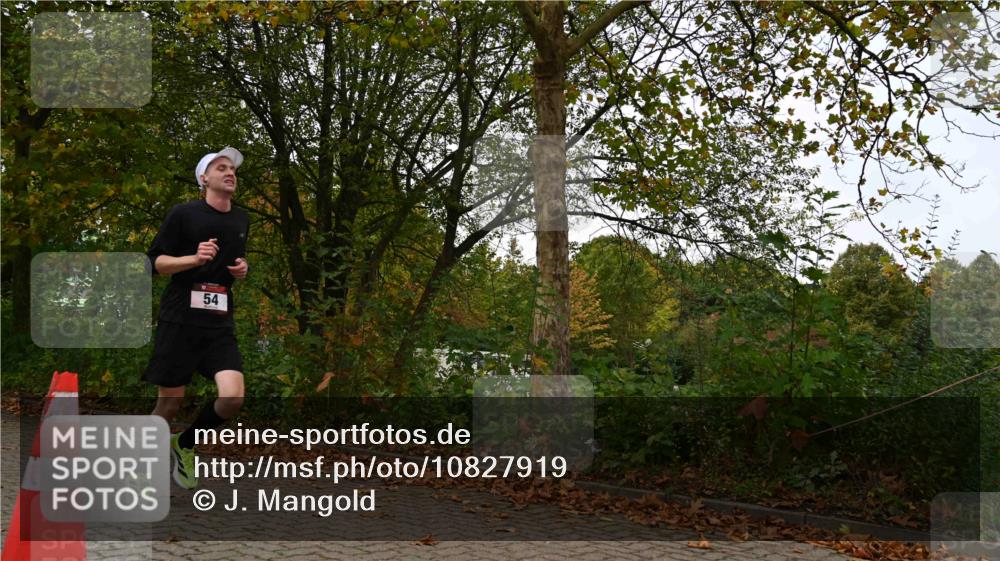 11.10.2026 - Bramfelder Halbmarathon 2026 J. Mangold http://msf.ph/oto/10827919 11.10.2026 10:45:23 Laufen 54, 77, 474 meine-sportfotos.de